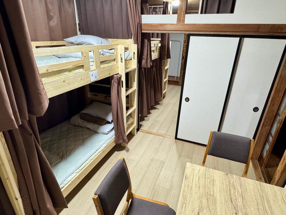 bunk bed