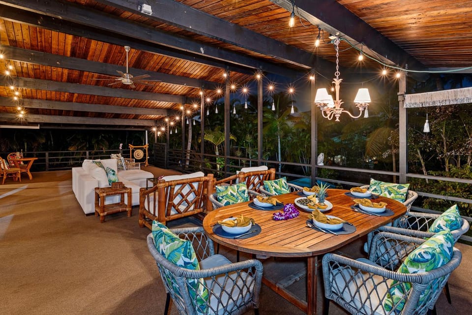 Patio, Night, Seating area, Dining area, furniture