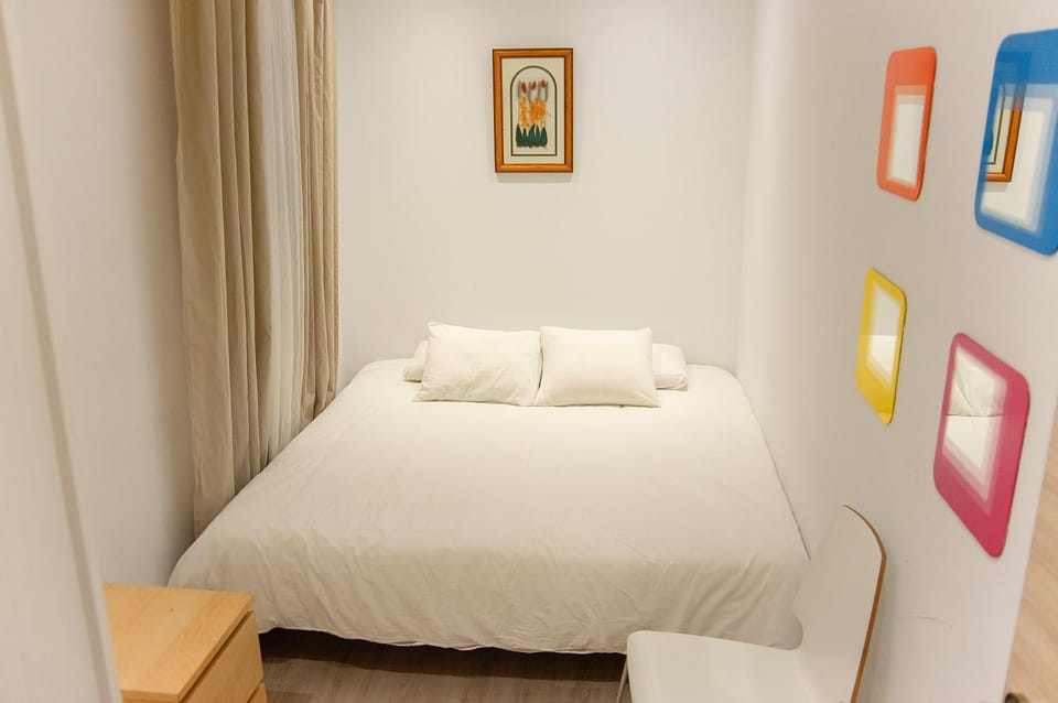 Bed, Bedroom