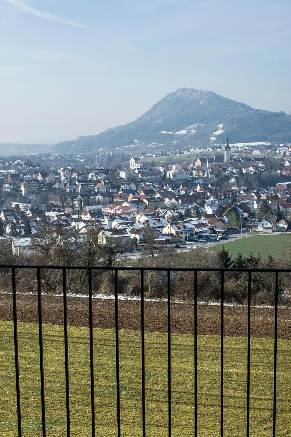 Day, Neighbourhood, Natural landscape, City view, Mountain view
