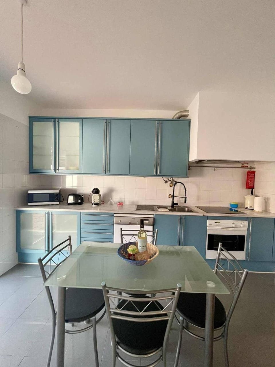 Dining area, kitchen