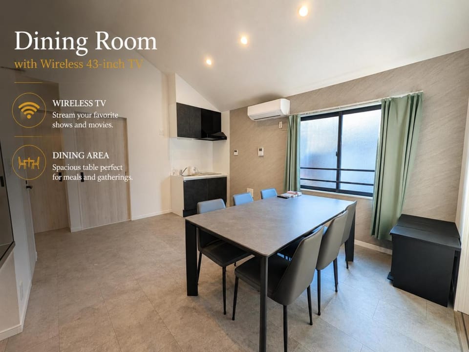 Living room, Dining area