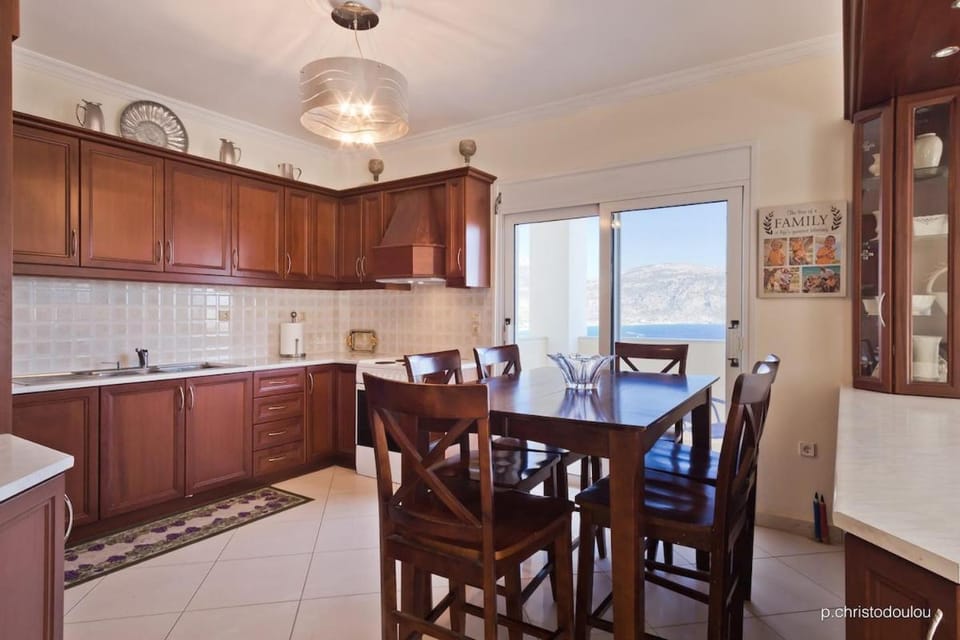Minas' Sea View Apartment Apartment in Karpathos