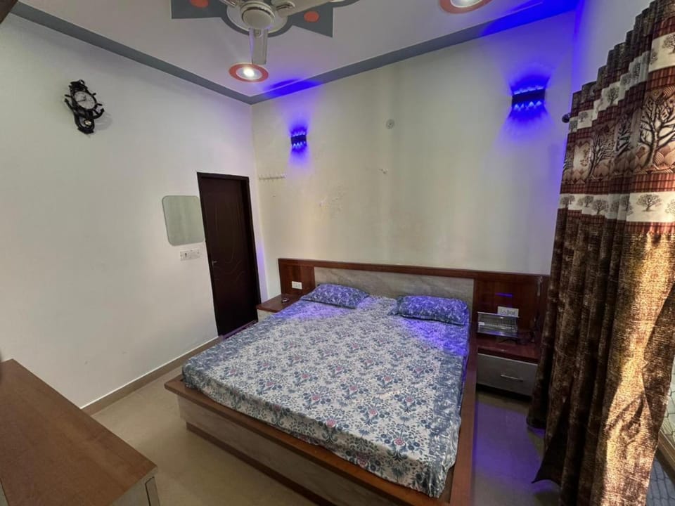 Mountview guest house Bed and Breakfast in Uttarakhand