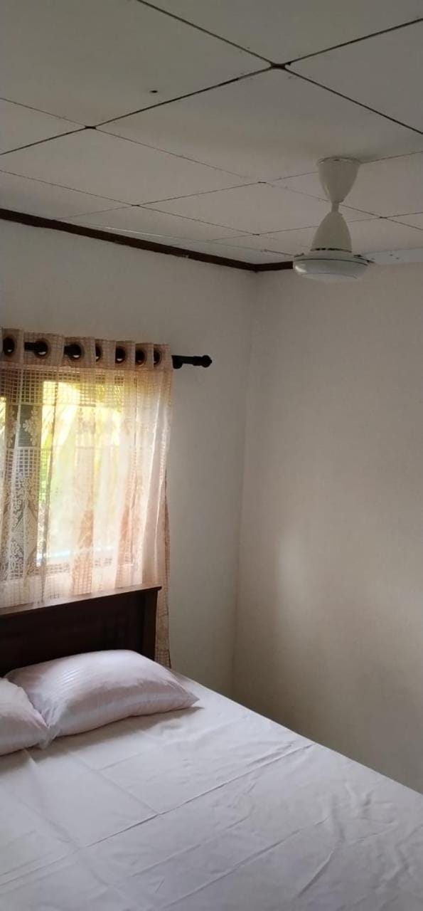 Lake Peark Guest House Villa in Ahangama