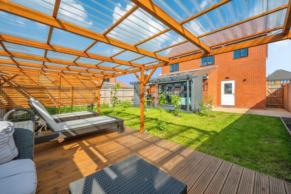 Day, Garden, Seating area, Garden view, sunbed