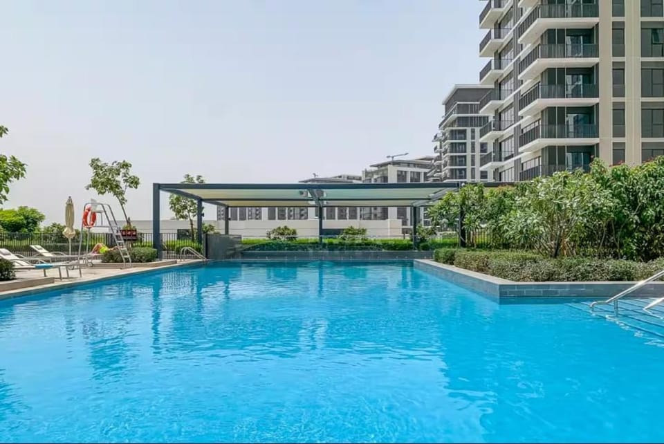 FIRST CLASS 2BR Luxe Near Dubai Hills Mall Apartment in Dubai