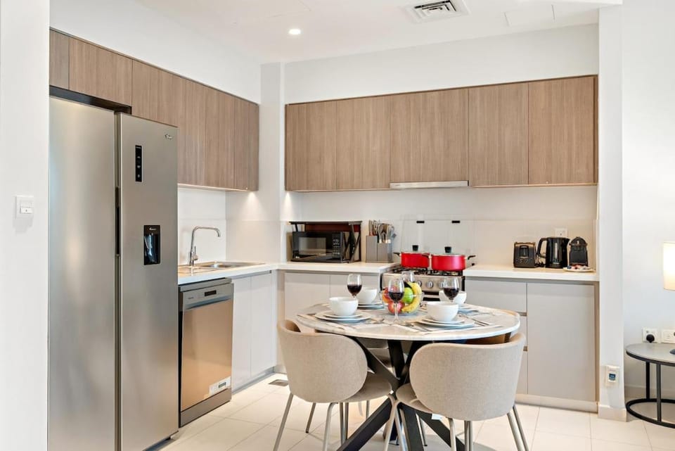 FIRST CLASS 2BR Luxe Near Dubai Hills Mall Apartment in Dubai