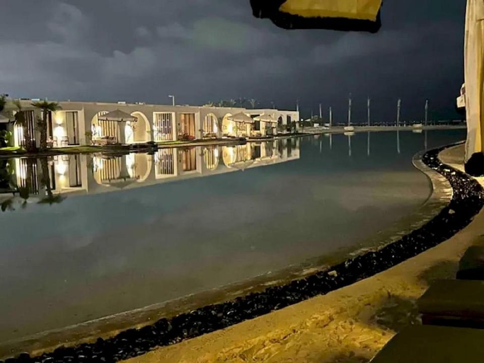 Property building, Night, Natural landscape, Pool view, Pool view, Swimming pool, Swimming pool