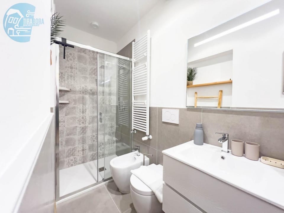 Marco Polo 26A Tirabora Short Rent Apartment in Trieste