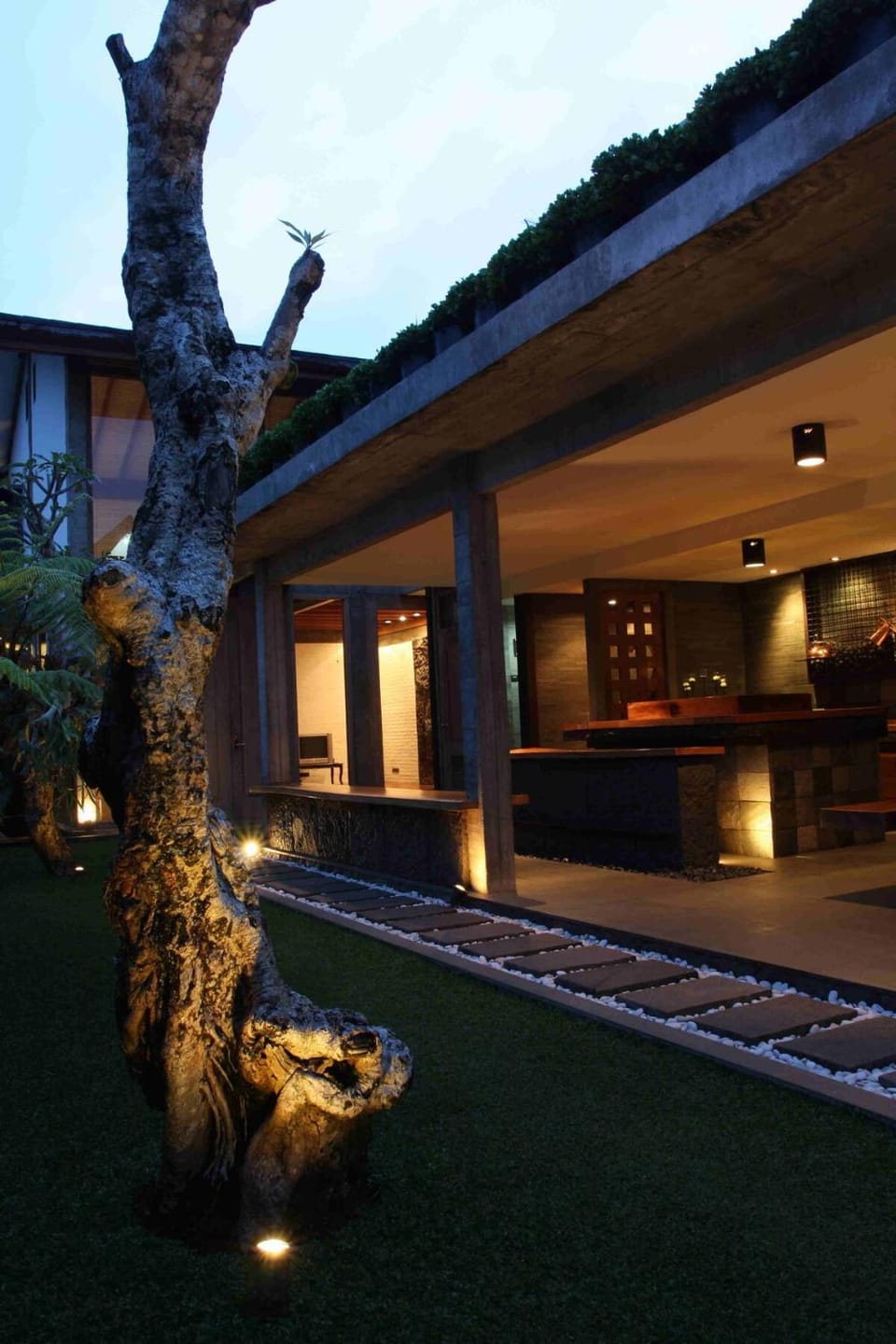 Modern Rustic n Unique Omega Villa - Lembang Villa in Parongpong