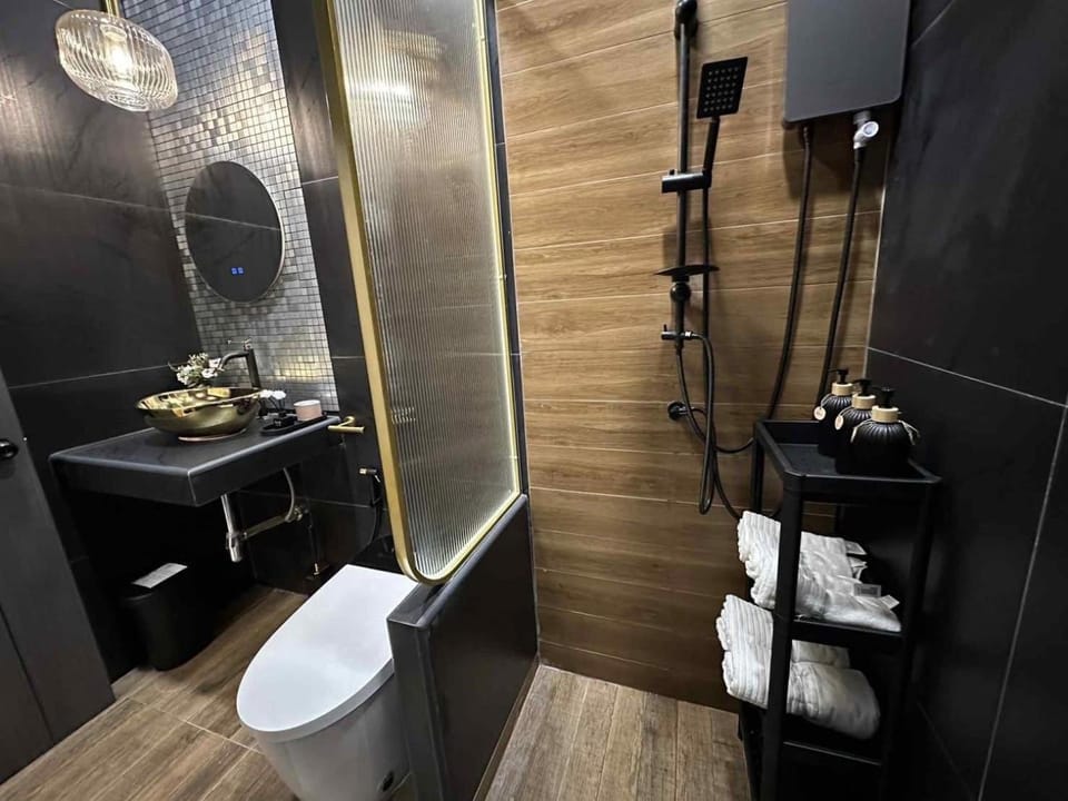 Toilet, Bathroom