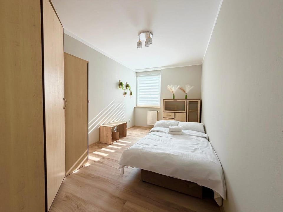 Bed, Photo of the whole room, Bedroom, towels, wardrobe