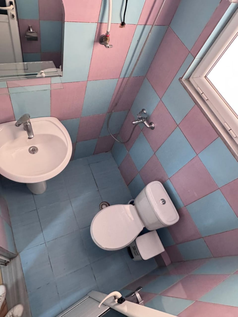 Shower, Toilet, Bathroom, bidet