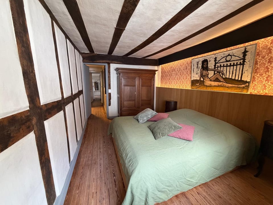 Bed, Bedroom, wardrobe