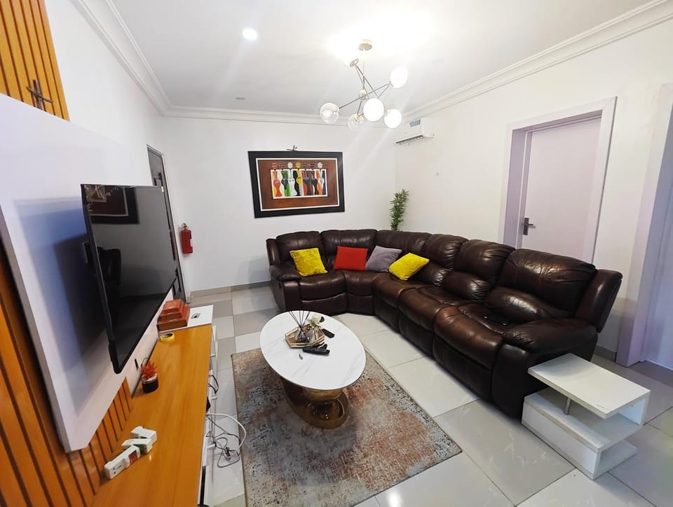 2 Bedroom Apartment Lekki - Highly Secured with 24hrs Power Apartment in Lagos, Nigeria