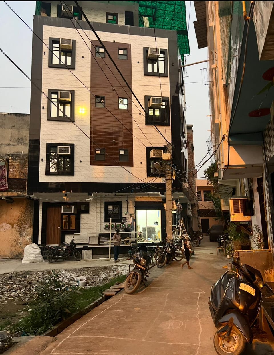 Singhal Residency DL Apartment in Delhi
