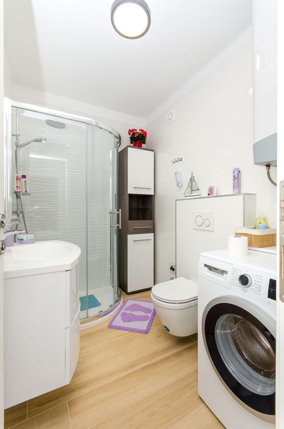 Shower, Bathroom, towels, washing machine