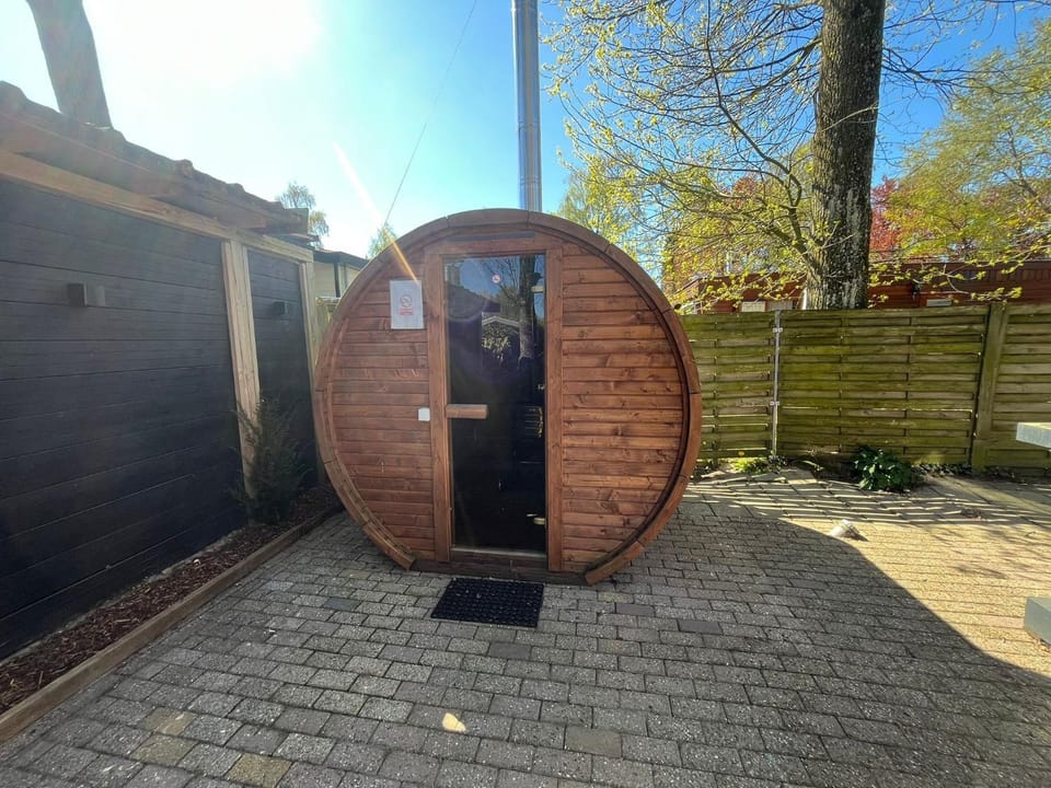 Garden, Sauna