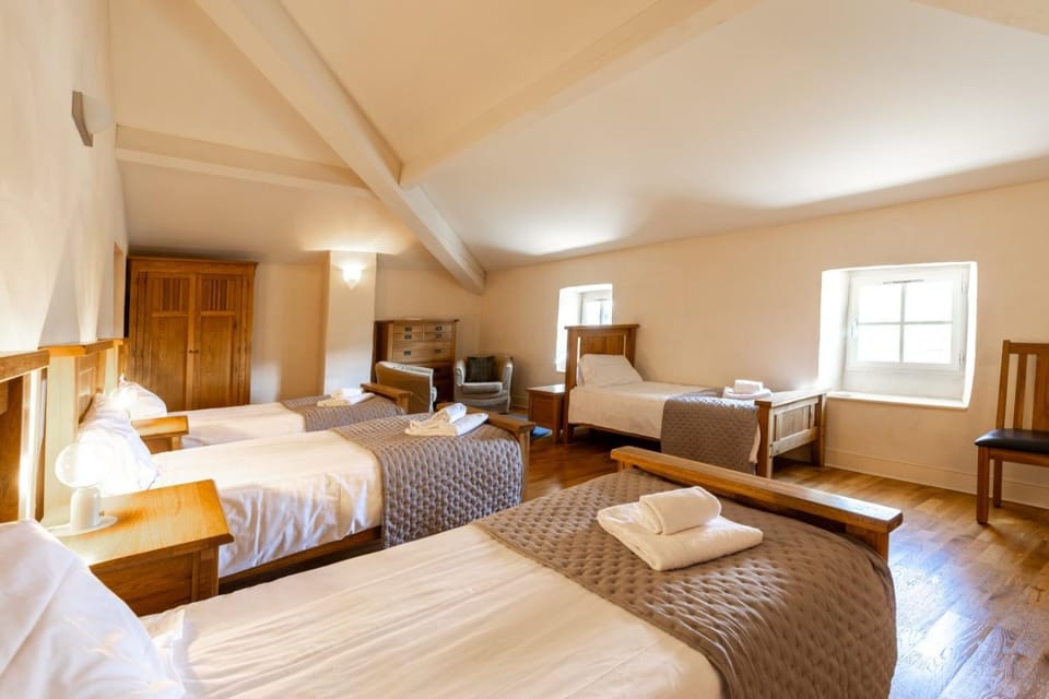 Property building, Living room, Bedroom