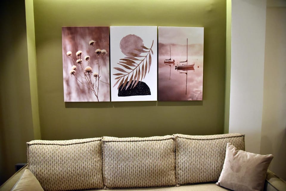 Momento Arta city apartments - Olive suite Apartment in Peloponnese, Western Greece and the Ionian