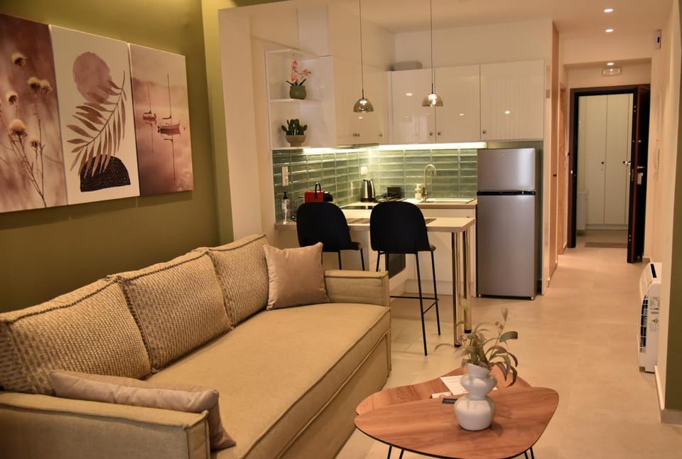 Momento Arta city apartments - Olive suite Apartment in Peloponnese, Western Greece and the Ionian