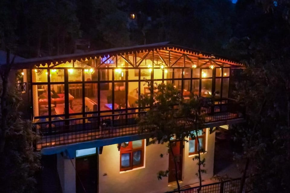 GanGhar Mukteshwar Bed and Breakfast in Uttarakhand
