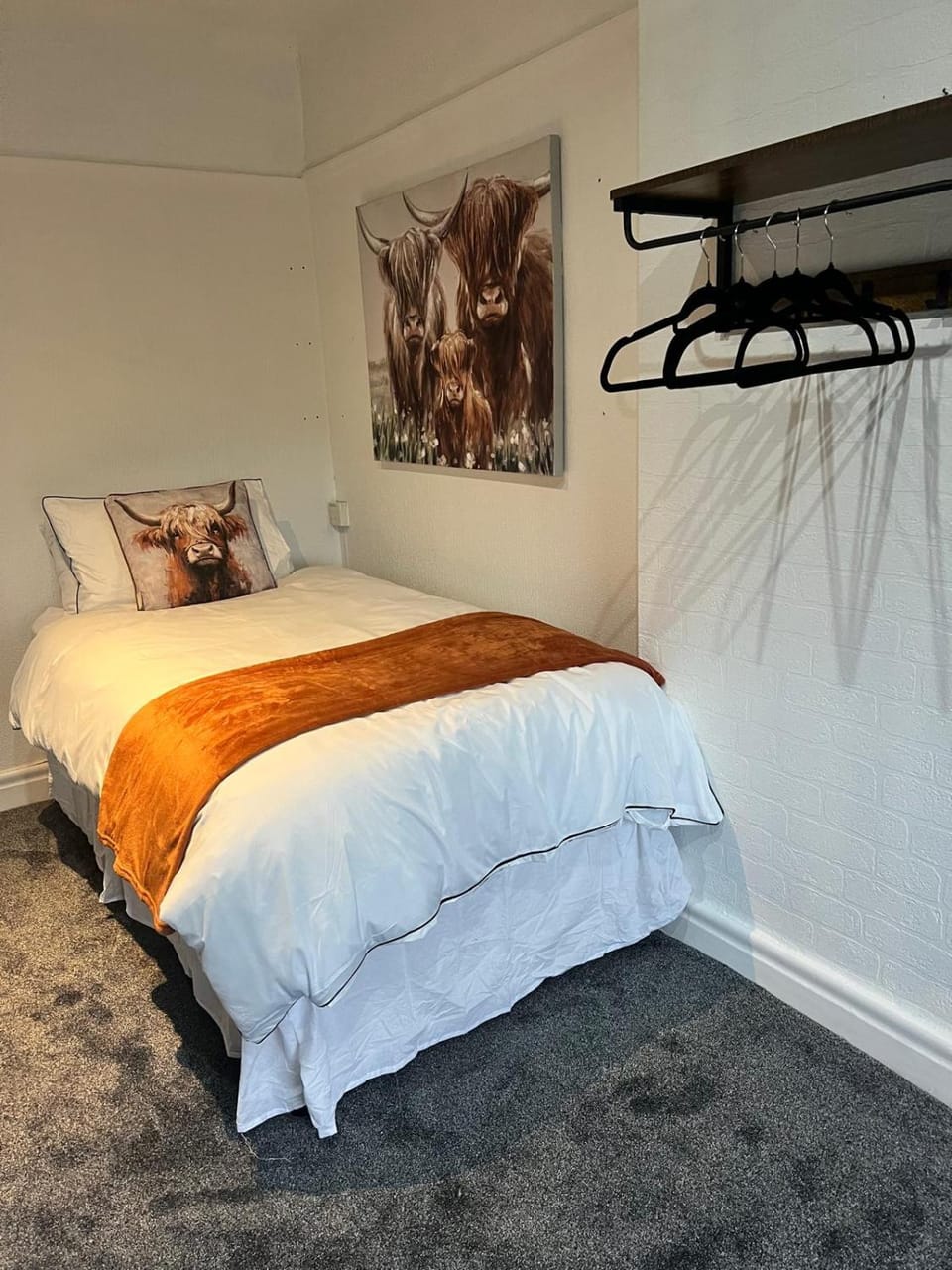 Lovely 2-bed flat, ideal for races, football, city Apartment in Liverpool