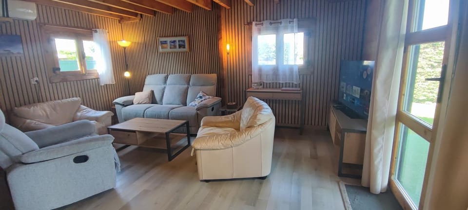 chalet 6 personnes bassin d'arcachon Chalet in Gujan-Mestras