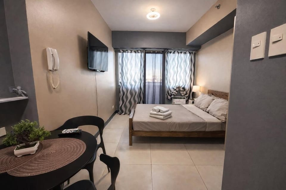 Miya's Crib Cozy Staycation at Commonwealth Apartment hotel in Marikina