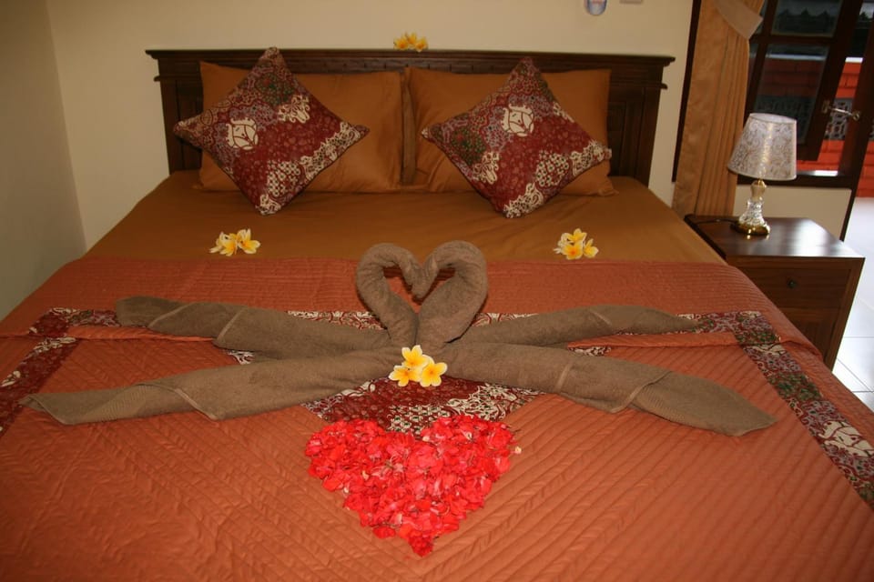 Bed, Decorative detail