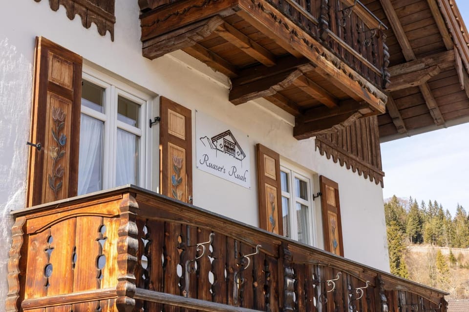 Property building, Balcony/Terrace