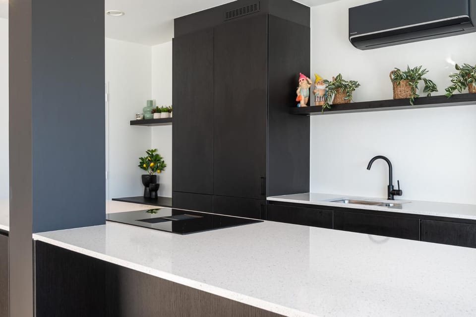 Luxury Apartment with 4 Rooms, Pool and Modern Comfort Apartment in Bredene