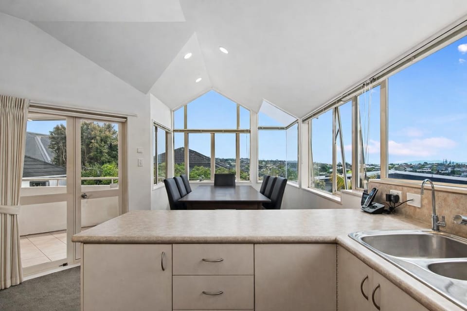 Kitchen or kitchenette, Kitchen or kitchenette, Dining area, Internal: Not applicable to any particular room