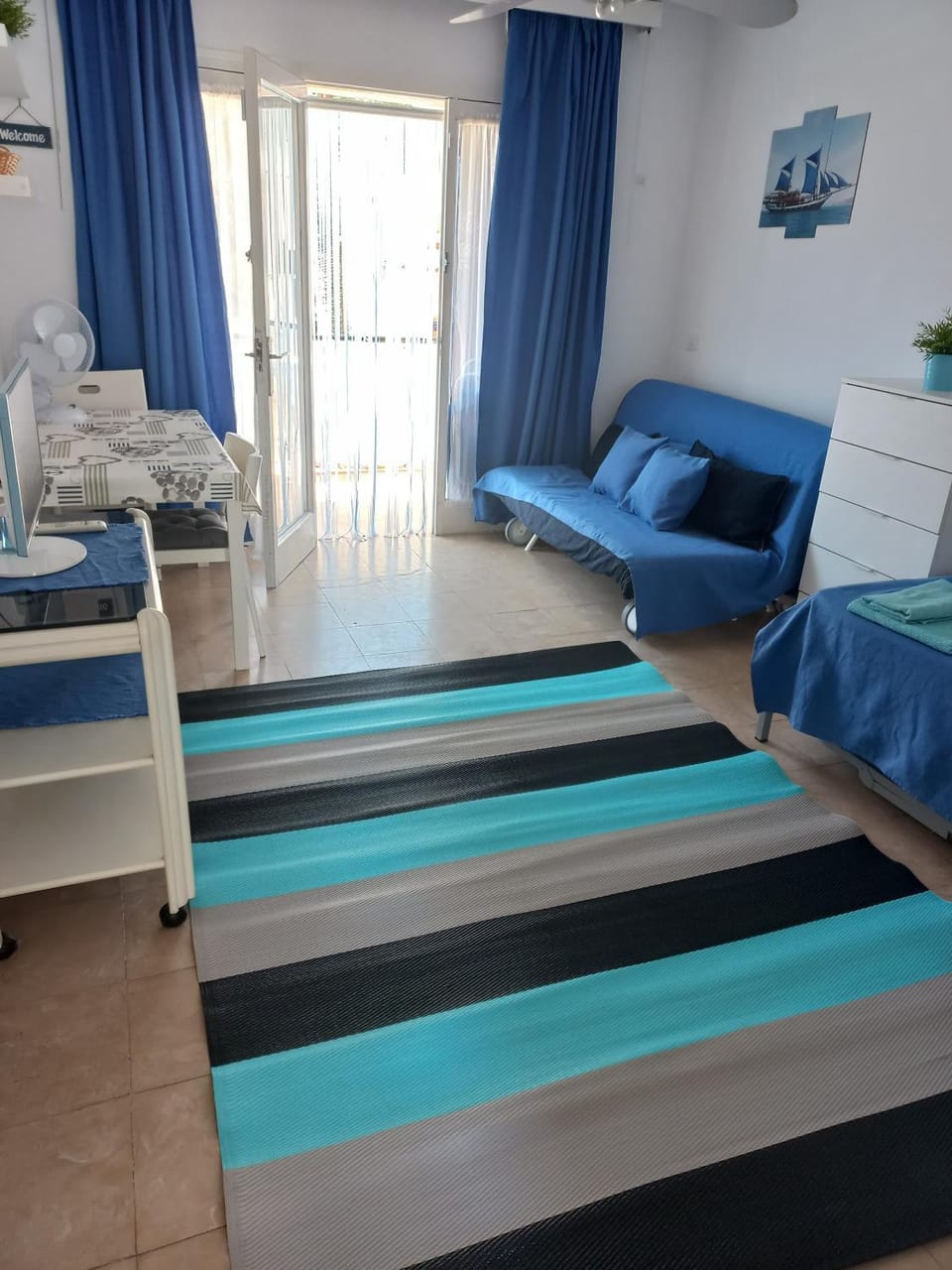 Living room, Bedroom