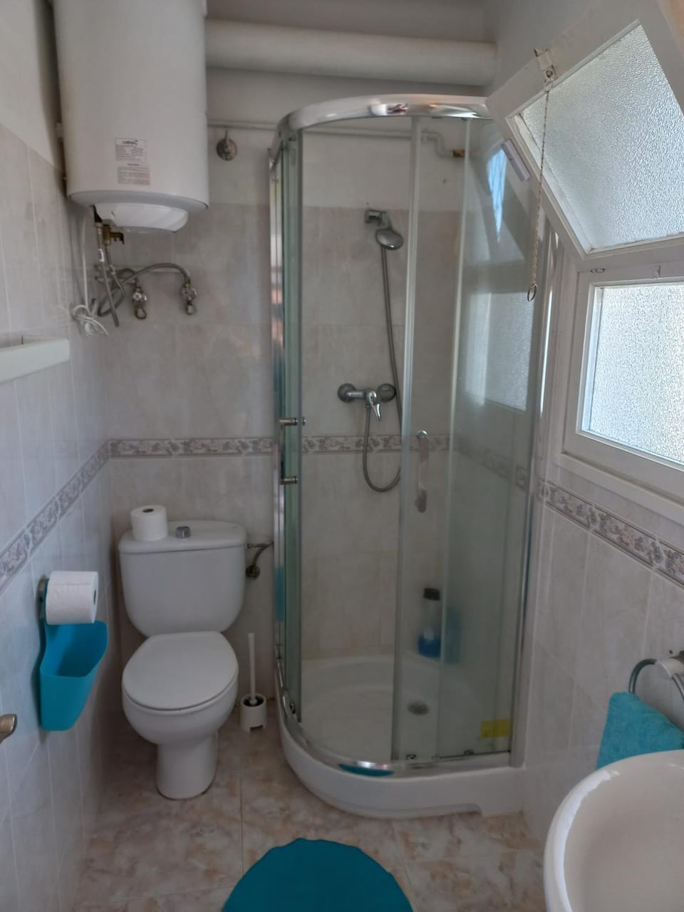 Bathroom, Living room