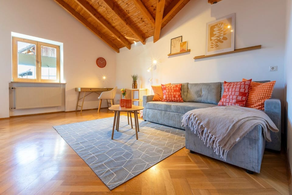 Living room, Photo of the whole room
