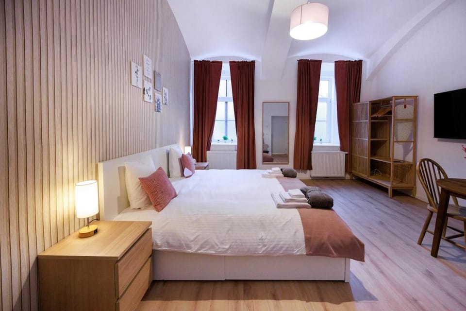 Bed, Bedroom