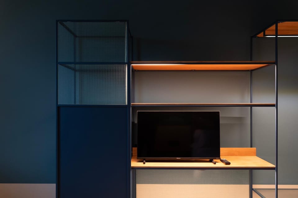 TV and multimedia, wardrobe