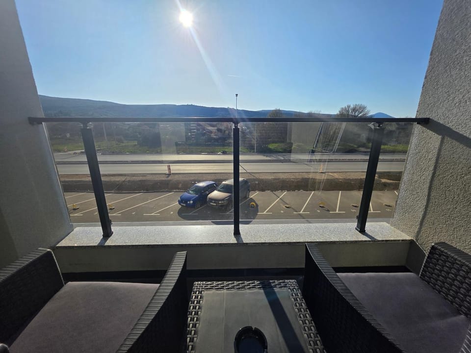 Balcony/Terrace, Parking