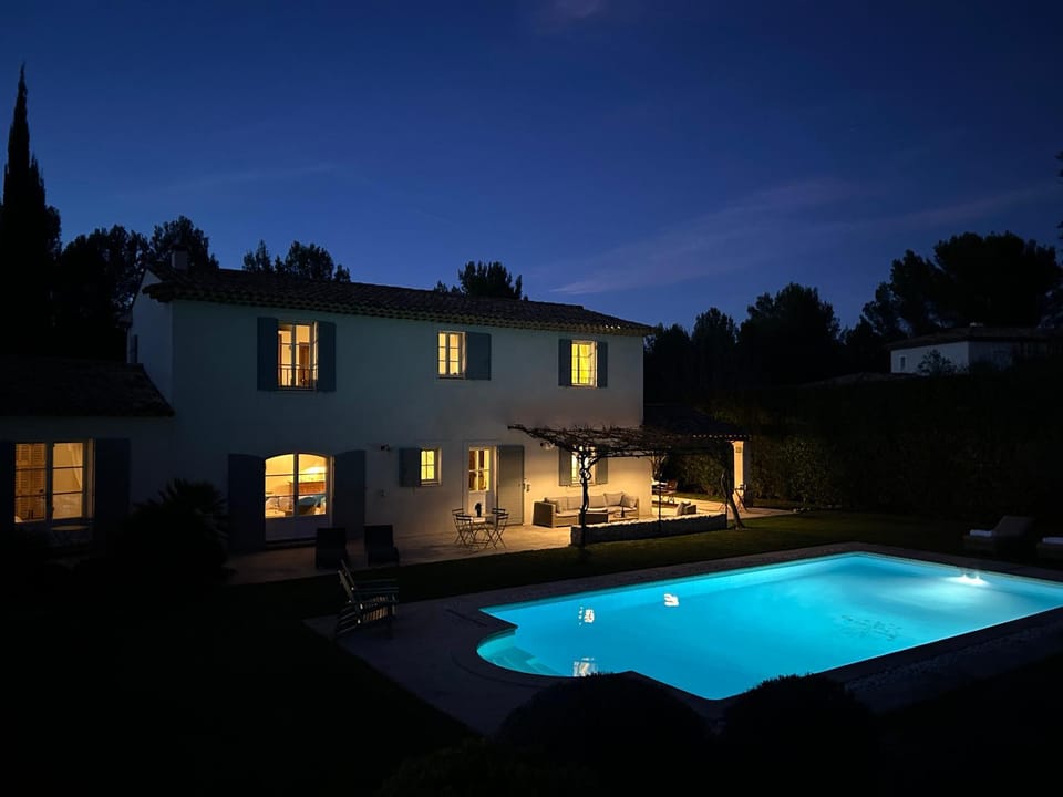 Property building, Night