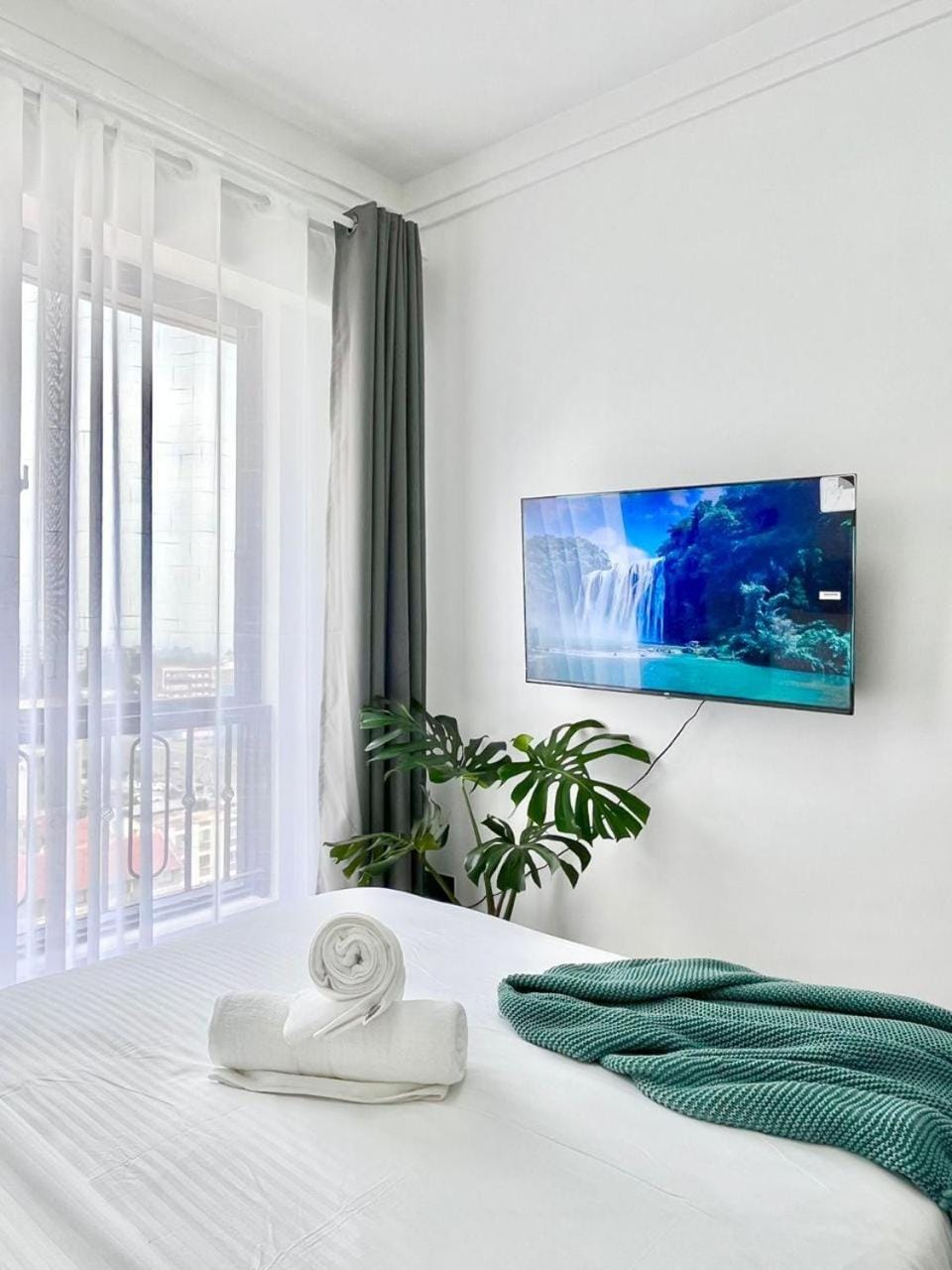 The executive loft three bedroom apartment with amazing breathtaking city views , swimming pool ,gym ,private ample parking space with designated child playground area Apartment in Nairobi