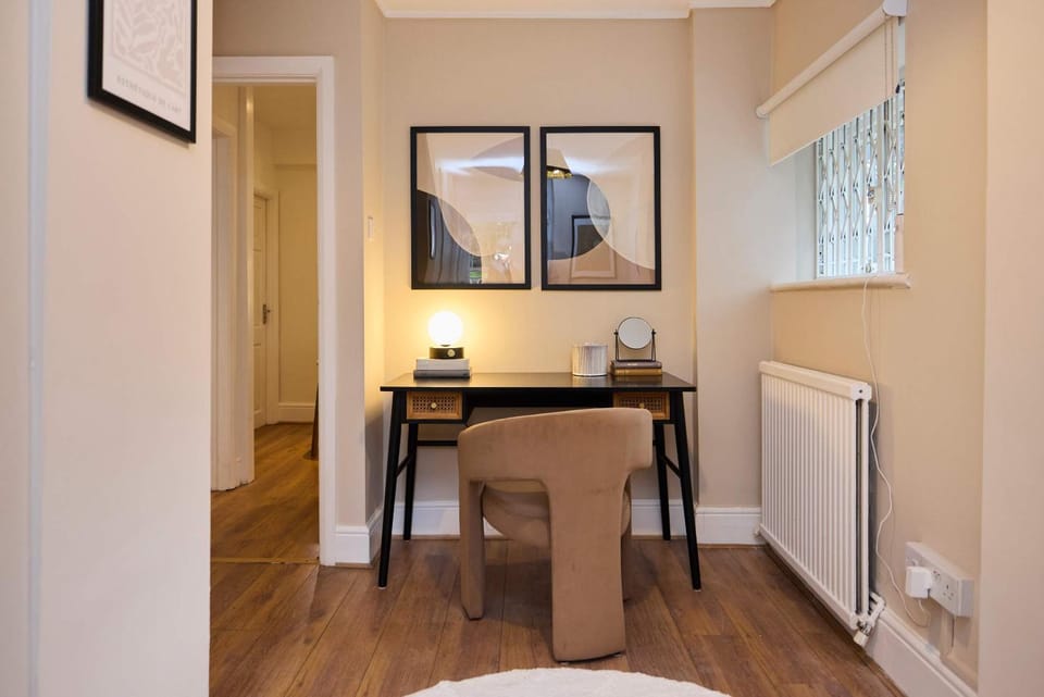The Tufnell Threshold Apartment in London Borough of Islington