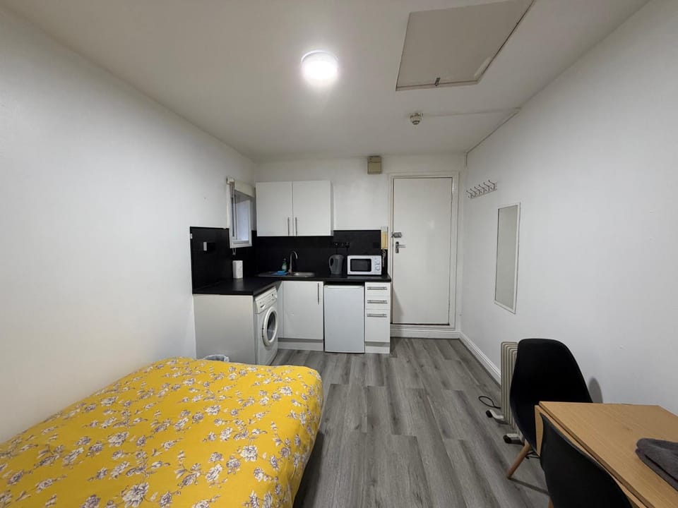 Cosy Studio - London Apartment in London Borough of Camden