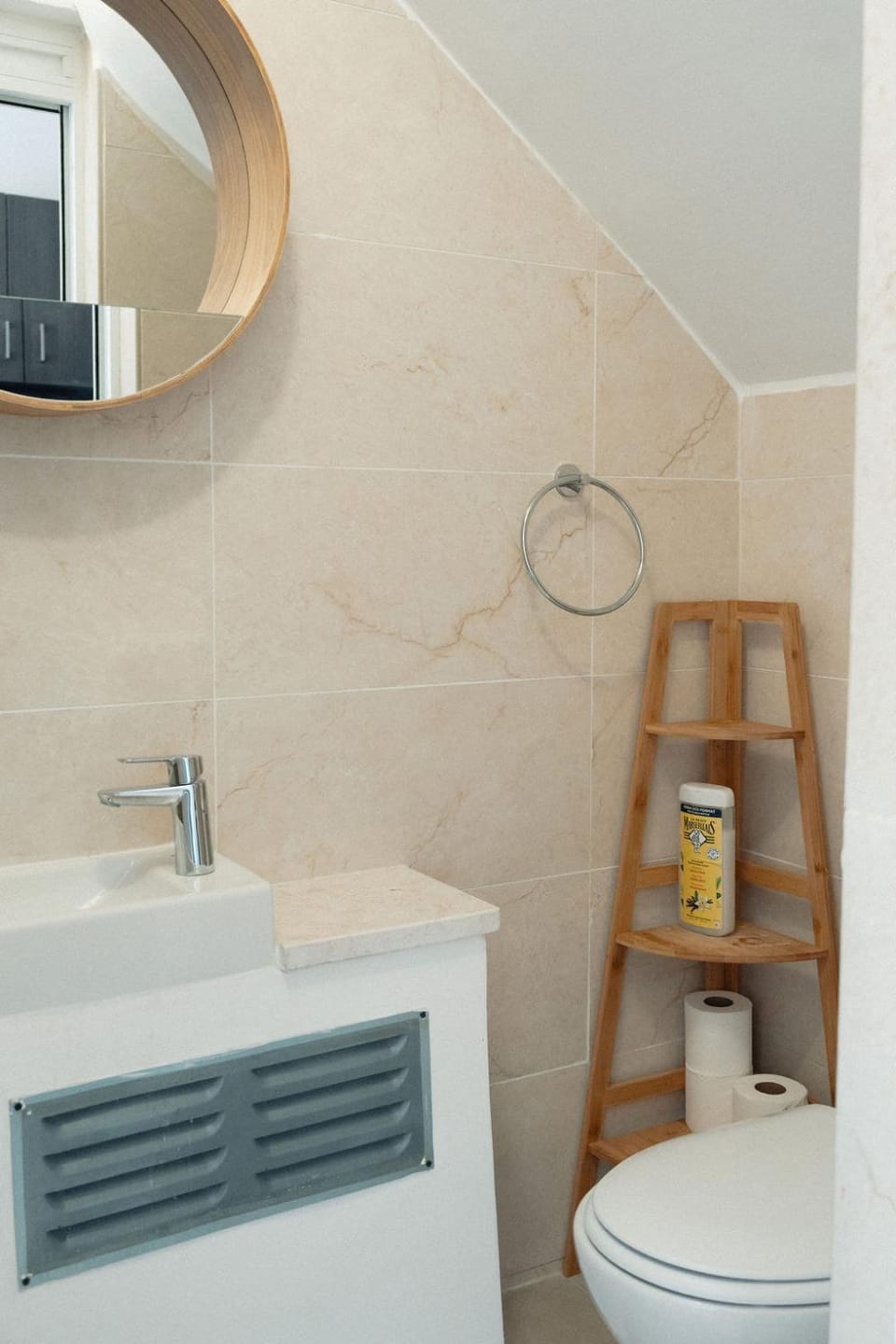 King's Beach Park - Unit 1 Stylish 1BR near Beach Apartment in Paphos
