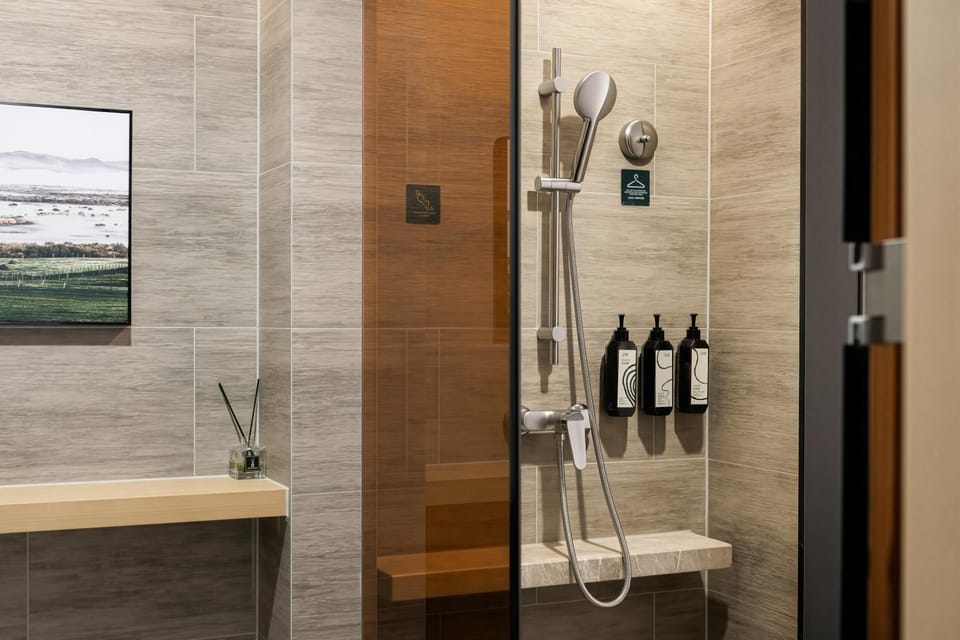 Shower, Bathroom