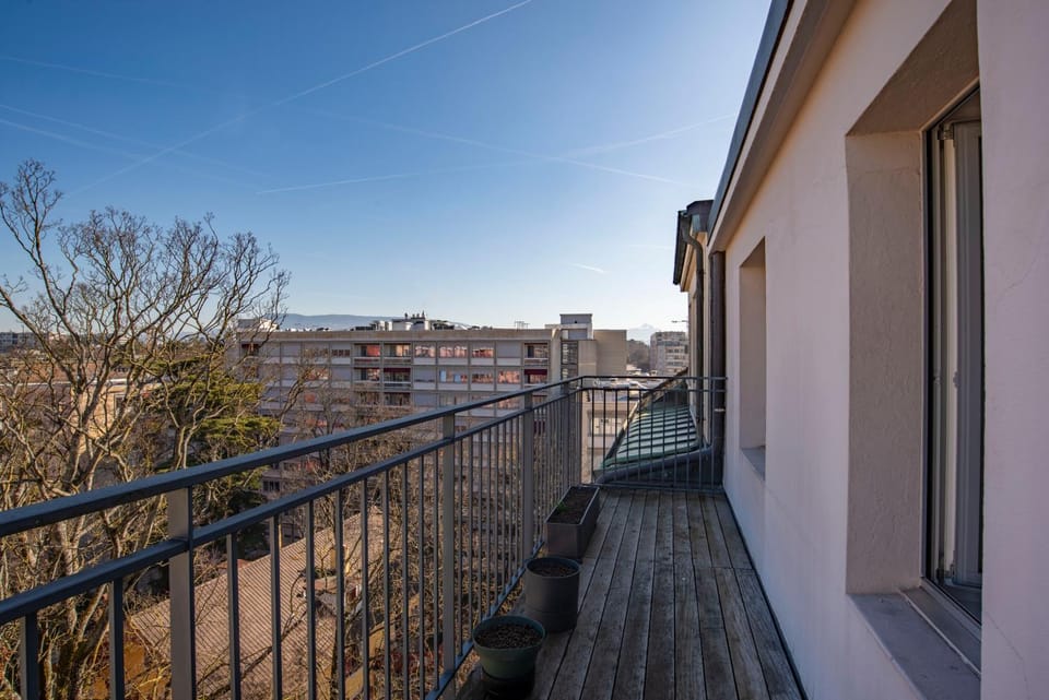 Malagnou - Spacieux appartement lumineux avec rooftop à Genève Apartment in Geneva