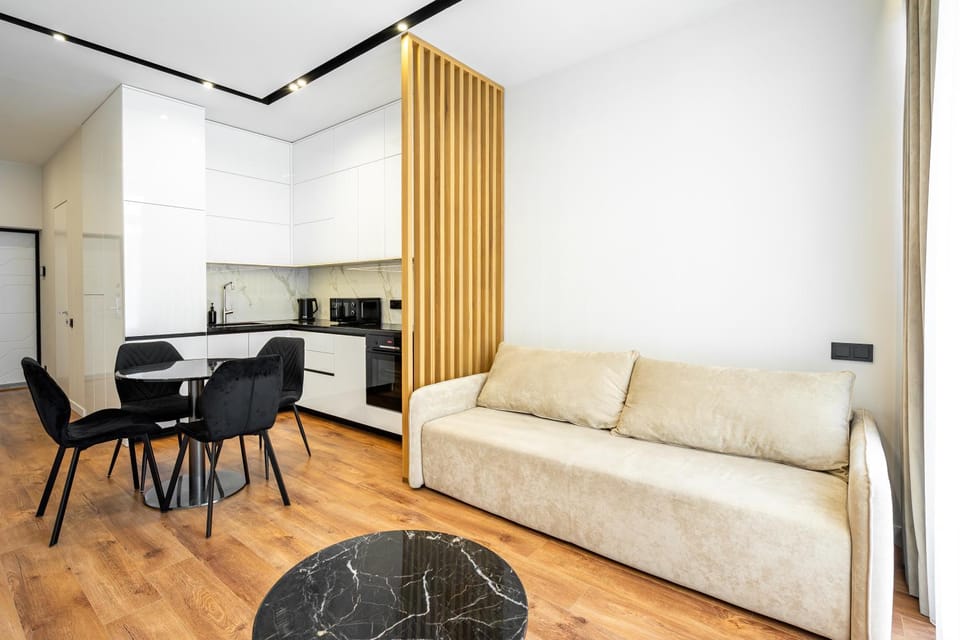Living room, Seating area, Dining area, pet friendly, stove