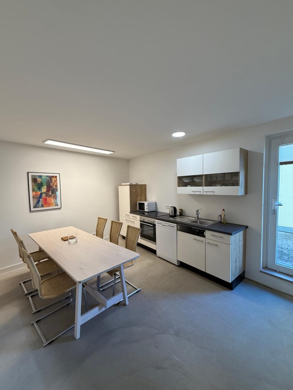 Kitchen or kitchenette, Seating area, Dining area