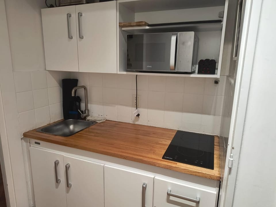microwave, stove